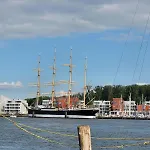 Maritim 31 Etage Traveblick 296 Mit Schwimmbad