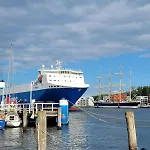 Maritim 31 Etage Traveblick 296 Mit Schwimmbad